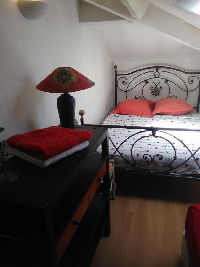 Crew Lighthouse Hostel Antibes Ngoại thất bức ảnh
