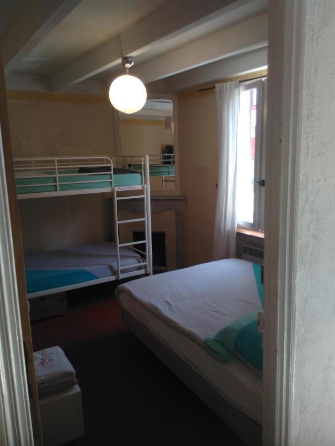 Crew Lighthouse Hostel Antibes Ngoại thất bức ảnh