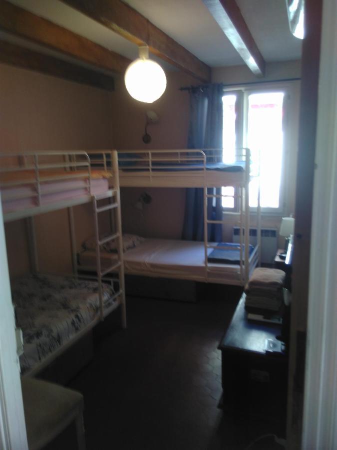 Crew Lighthouse Hostel Antibes Ngoại thất bức ảnh