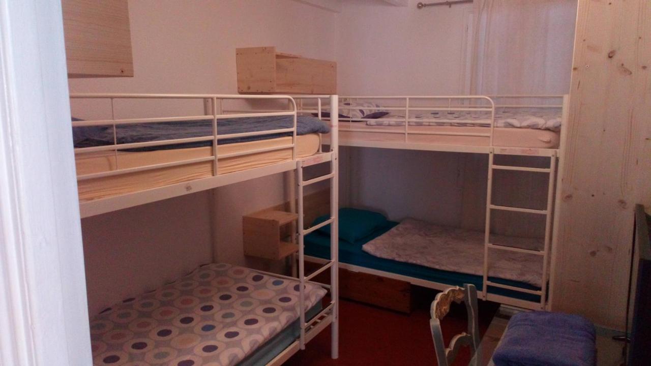 Crew Lighthouse Hostel Antibes Ngoại thất bức ảnh