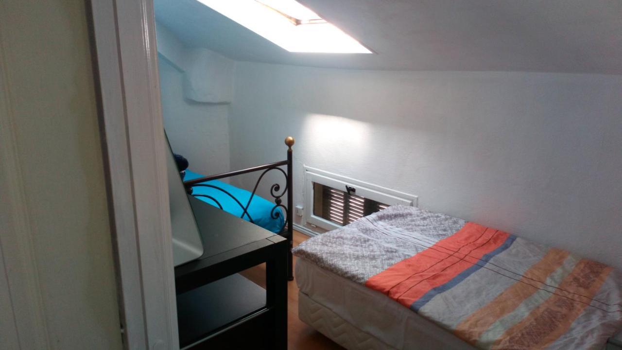 Crew Lighthouse Hostel Antibes Ngoại thất bức ảnh