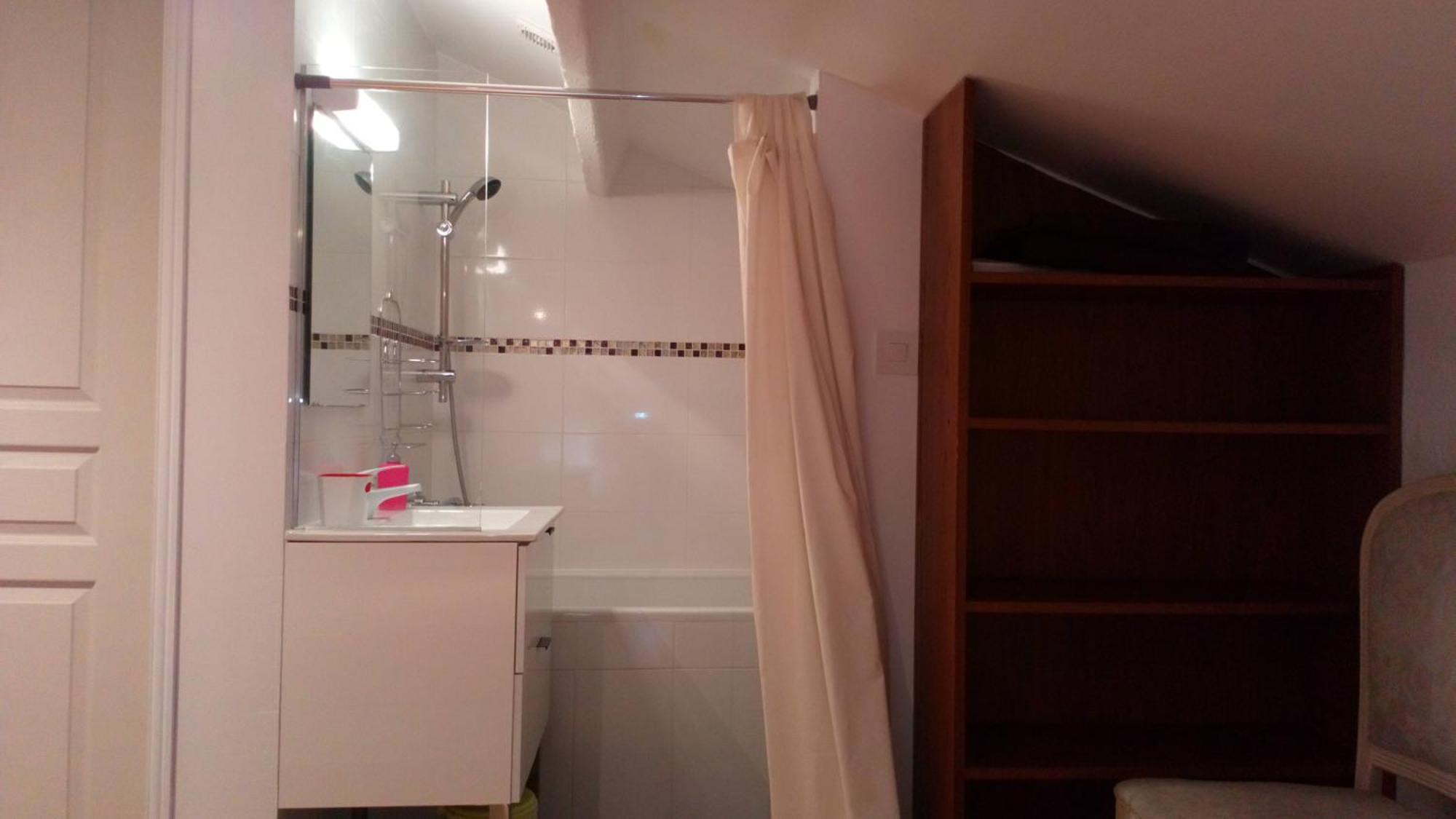Crew Lighthouse Hostel Antibes Ngoại thất bức ảnh
