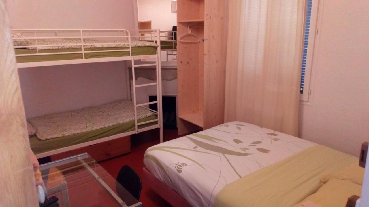 Crew Lighthouse Hostel Antibes Ngoại thất bức ảnh