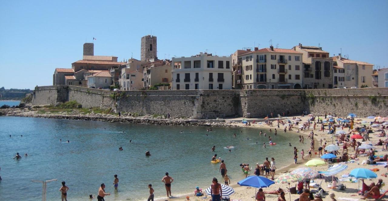 Crew Lighthouse Hostel Antibes Ngoại thất bức ảnh