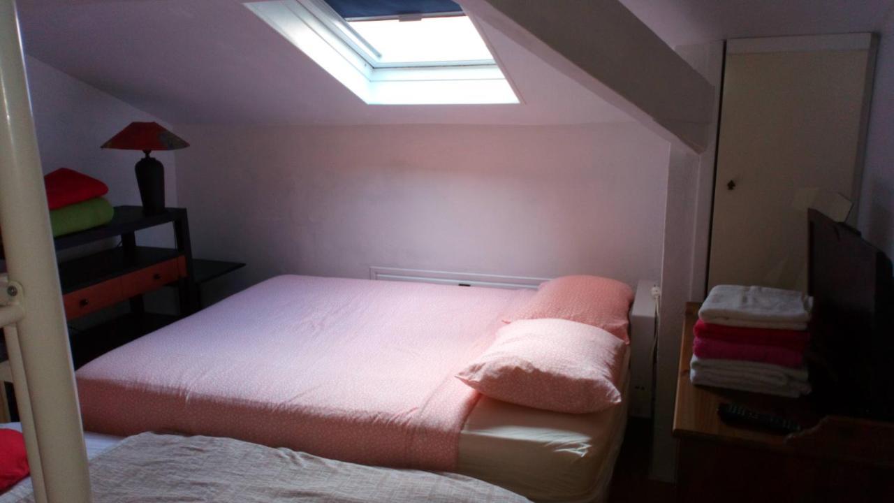 Crew Lighthouse Hostel Antibes Ngoại thất bức ảnh