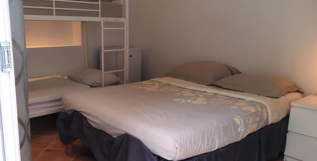 Crew Lighthouse Hostel Antibes Ngoại thất bức ảnh