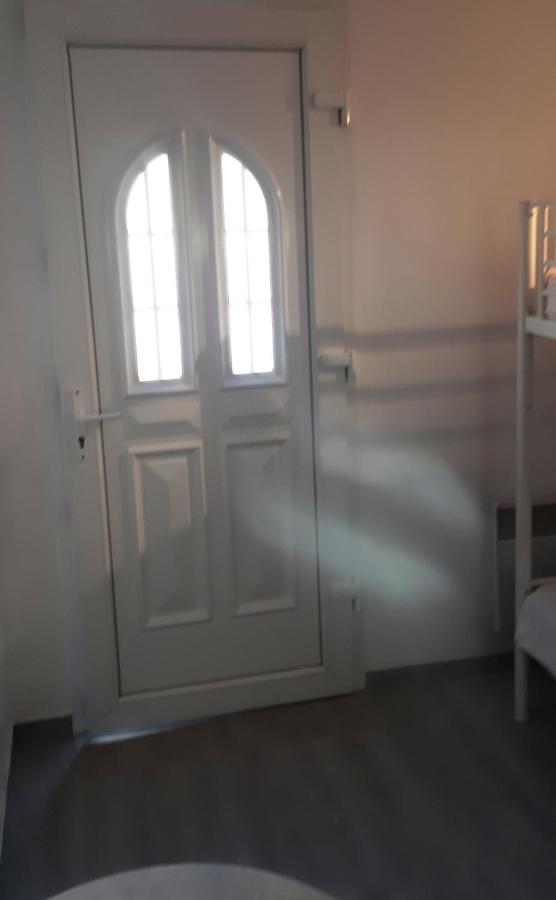 Crew Lighthouse Hostel Antibes Ngoại thất bức ảnh
