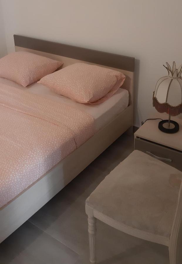 Crew Lighthouse Hostel Antibes Ngoại thất bức ảnh