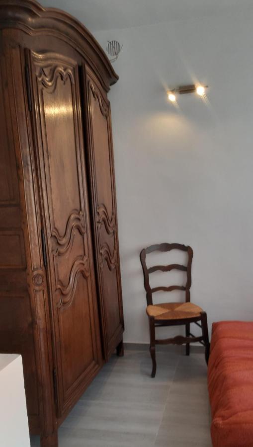 Crew Lighthouse Hostel Antibes Ngoại thất bức ảnh