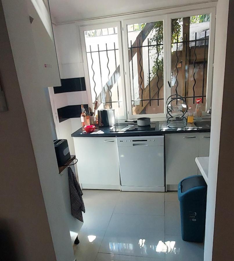 Crew Lighthouse Hostel Antibes Ngoại thất bức ảnh